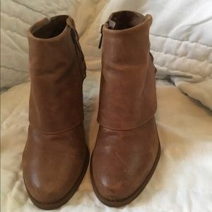 Jessica Simpson Bottie